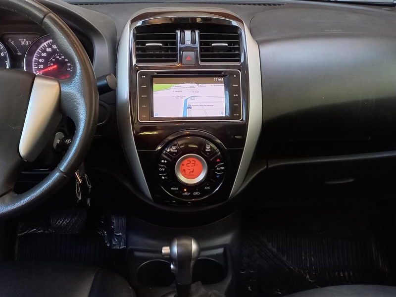 Nissan VERSA UNIQUE 1.6 16V FlexStart 4p Aut.